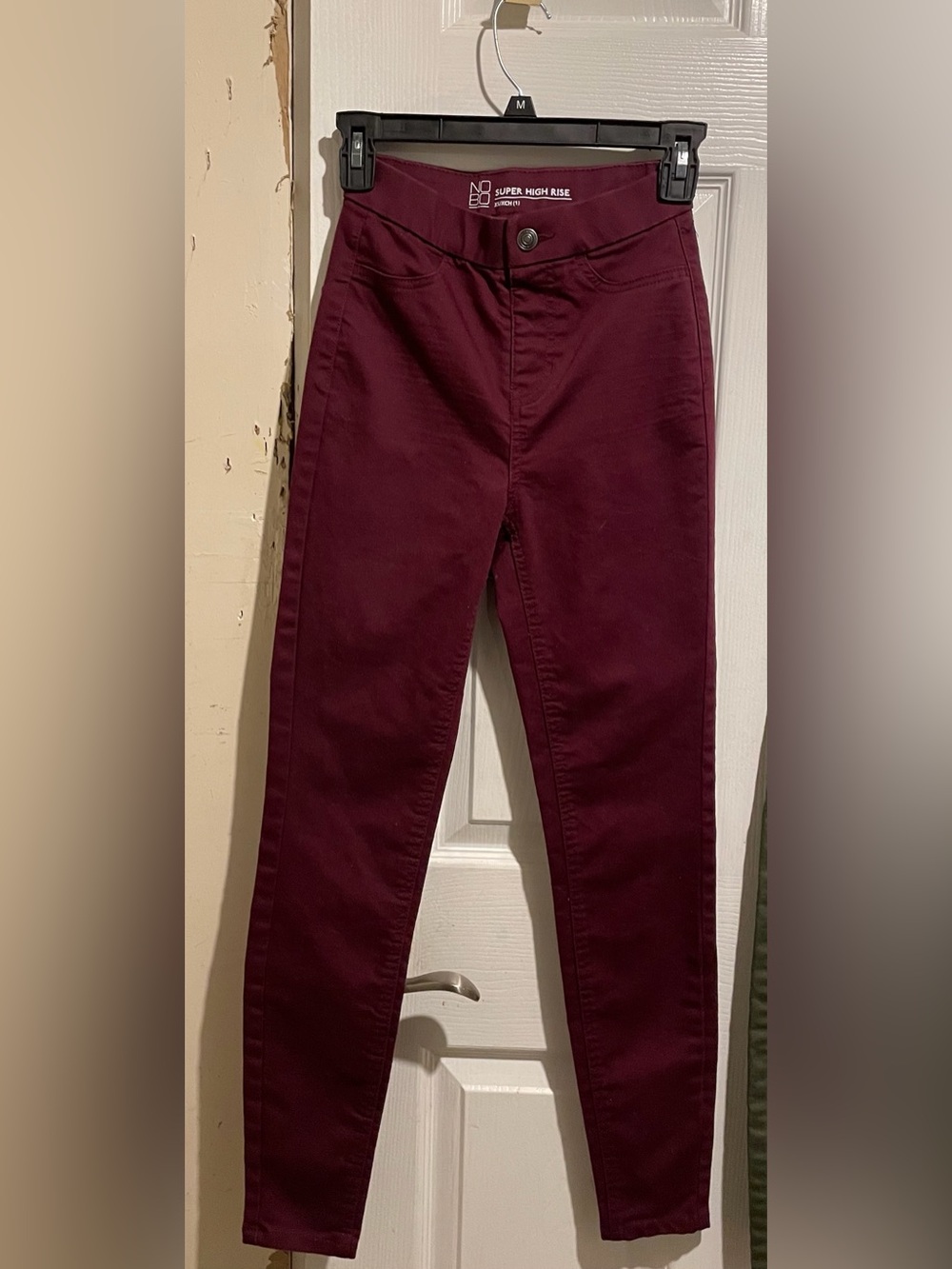 Women’s Comfortable High Rise Magenta Jeggings in Great Condition. Size XS. $6